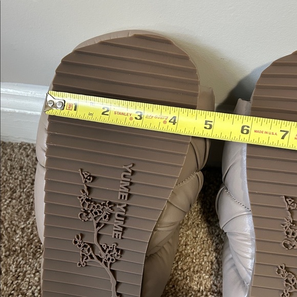 Yume Yume | Women's Taupe Quilted Slip-On Shoes | size 40 - Picture 12 of 16